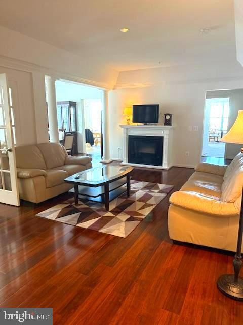Foto del edificio - 7401 Travertine Dr