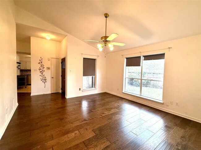 Foto del edificio - 13222 Pebblewalk Cir N