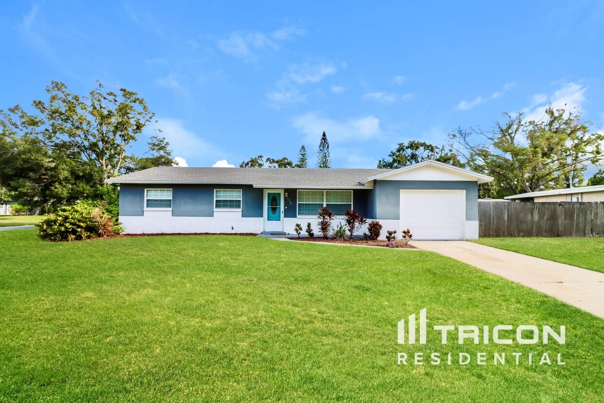 Primary Photo - 2730 Avocado Dr