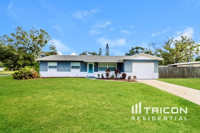Building Photo - 2730 Avocado Dr
