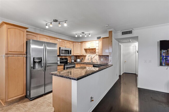 Foto del edificio - 801 SW 133rd Terrace