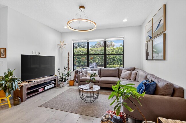 Foto del edificio - 4388 Serpens Ln