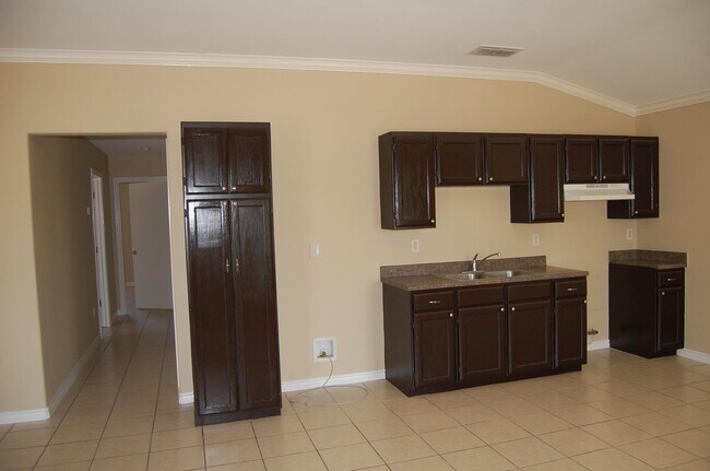 Building Photo - 5318 Hermosillo St