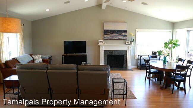 Building Photo - 4 br, 2 bath House - 31 Curtis Ave