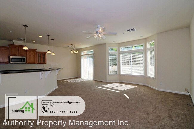 Building Photo - 3 br, 2.5 bath House - 2987 Sinaloa Trail