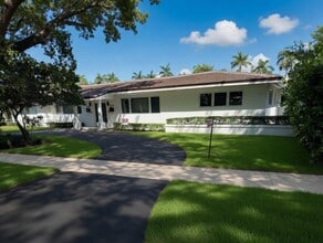 Building Photo - 5314 Orduna Dr
