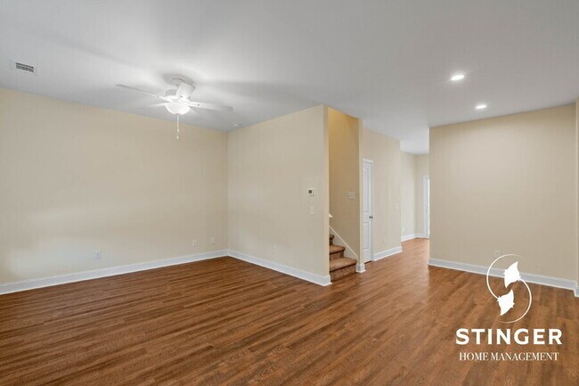 Foto del edificio - 204 Admiration Ave