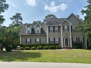 Building Photo - 410 Celtic Ash St