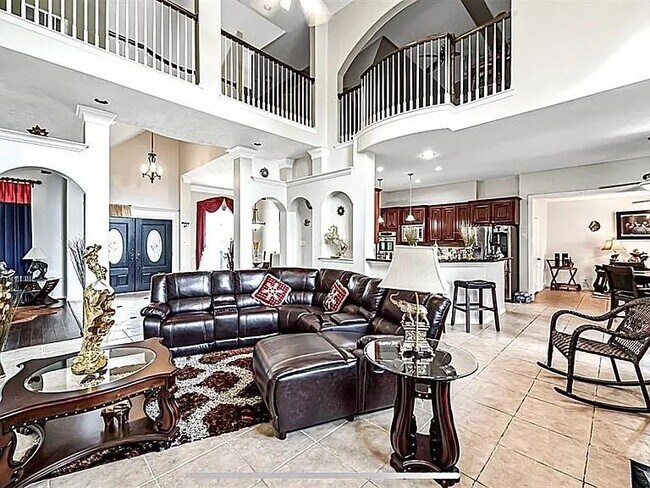 Building Photo - 2022 Arbor Cove