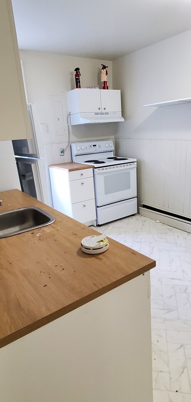 Building Photo - Harbour View 2 minutes from historic Picto...