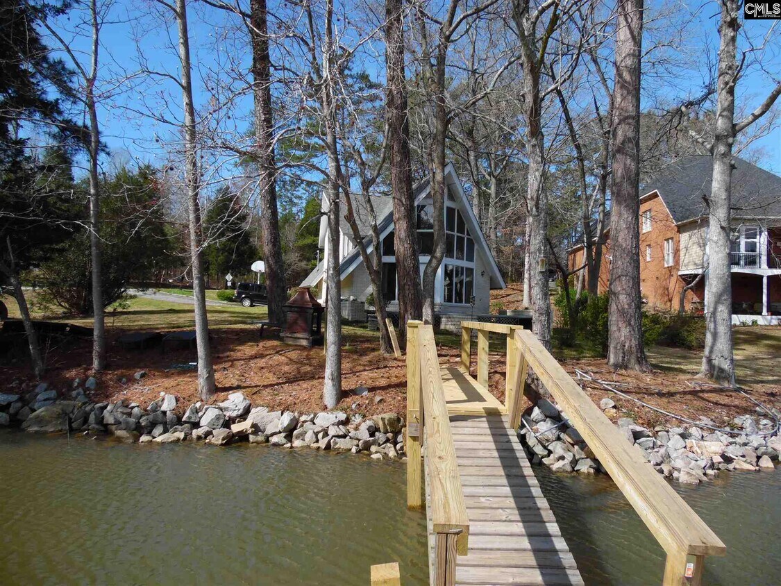 Primary Photo - 2250 Beechcreek Rd