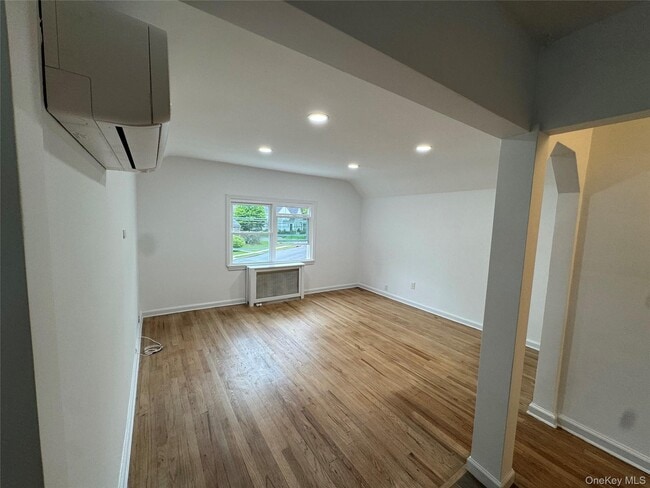 Building Photo - 630 Tulip Ave