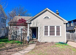 Building Photo - 1104 S 26th St