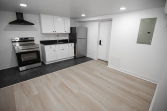 Building Photo - 1388 W 83rd St