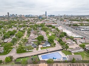 Building Photo - 6254 Locke Ln