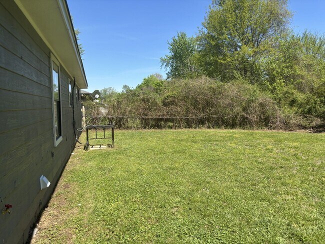 Foto del edificio - 5168 Corkwood Dr