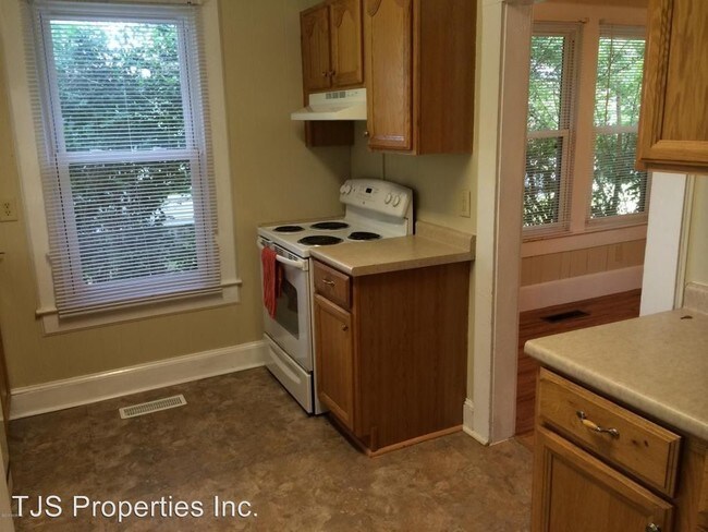 Building Photo - 2 br, 1 bath House - 1709 Edenton Street