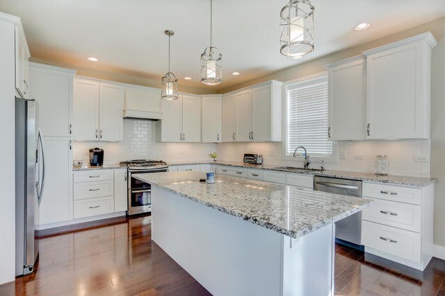 Building Photo - 2955 E Stone Creek Blvd