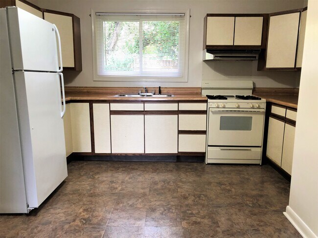 Foto del edificio - 5602 Shorewood Ln