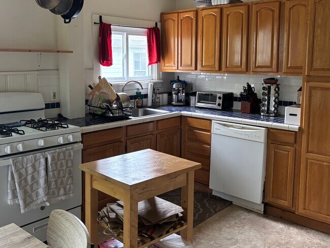 Kitchecn - 46 Channing St