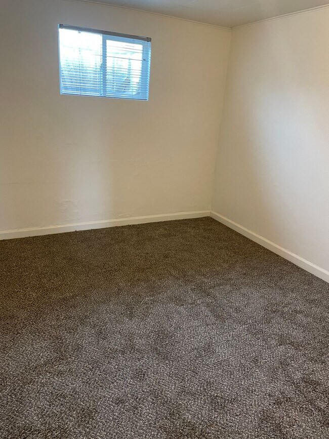 Building Photo - Pet Friendly 3 bedroom House For Rent!!!