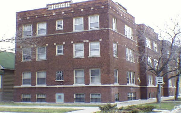 Building Photo - 3618-3626 W Cullom Ave