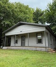 Building Photo - 1837 W Houston St