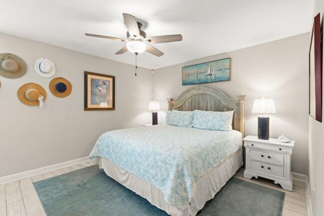 Foto del edificio - 511 E Beach Blvd