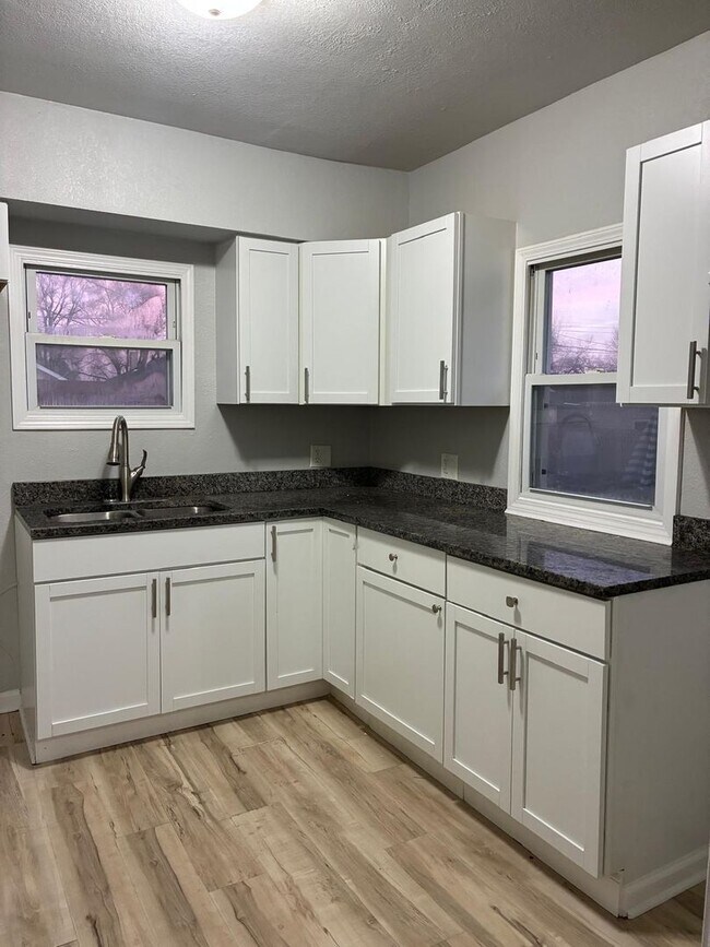 Foto del edificio - Charming 2-Bedroom Home in Hammond, IN