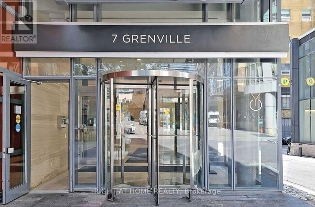 Building Photo - 7 Grenville St