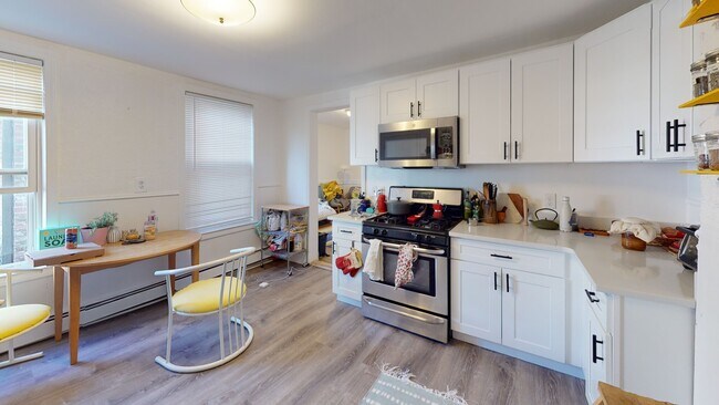 Foto del edificio - 24 Maverick St