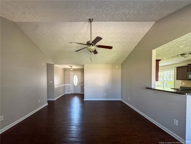 Building Photo - 136 Ivy Stone Dr