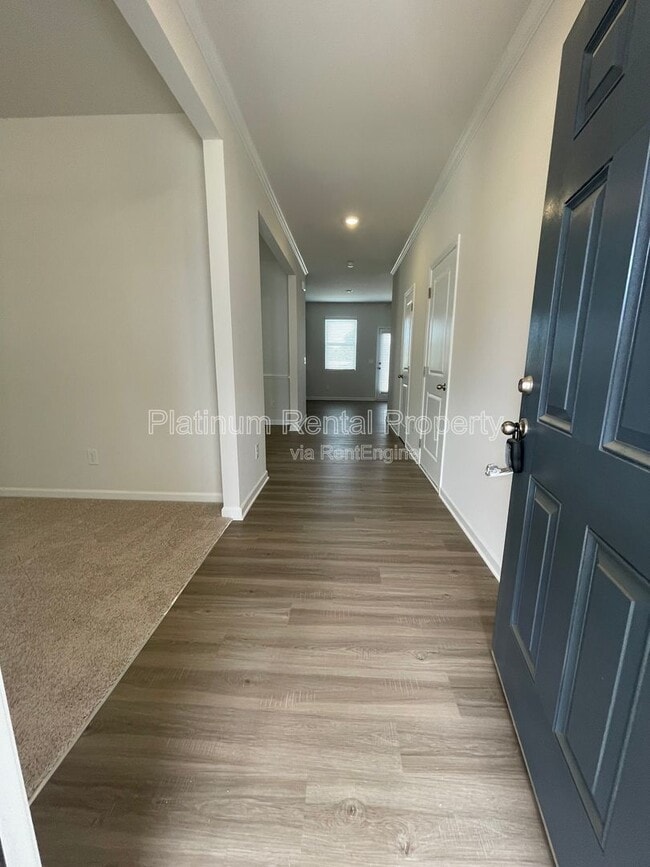 Photo - 74 Hampton Rdge Wy House