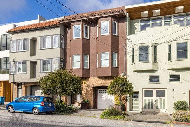 Building Photo - 818 Rhode Island St