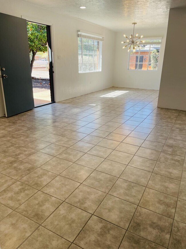 Foto del edificio - 2529 E Edison St