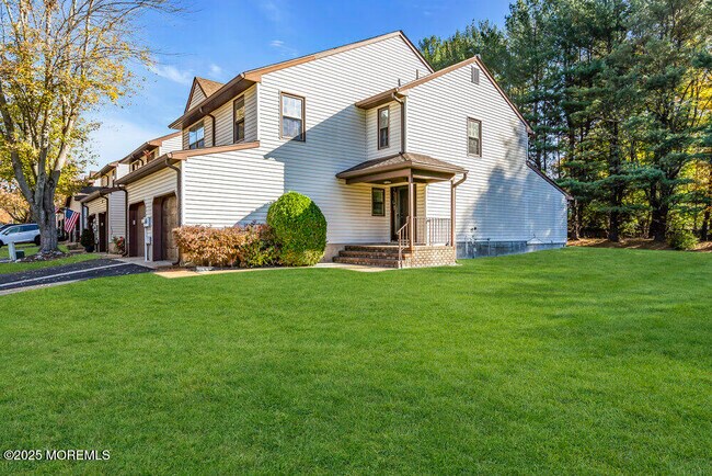 Foto del edificio - 438 Oak Knoll Dr