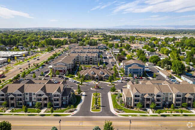 Foto aérea - The Station Apartments at Gateway