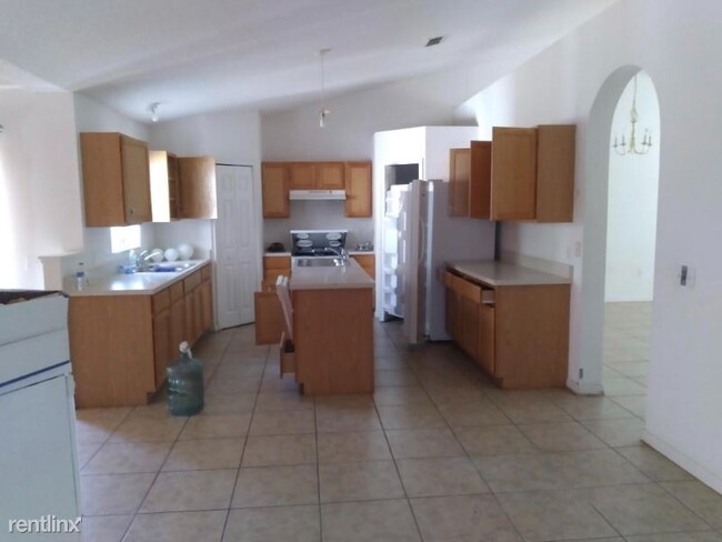 Building Photo - 4 br, 2 bath House - 1378 Deltona Blvd