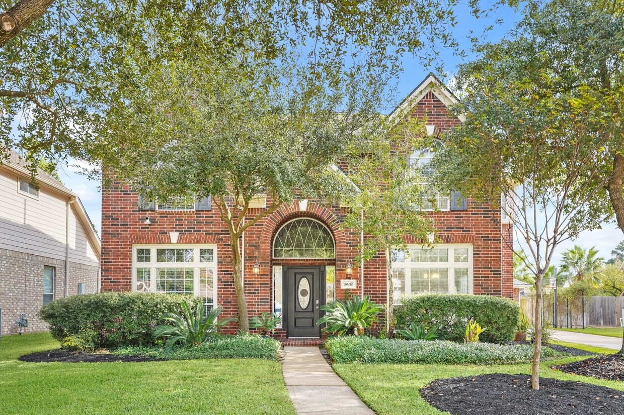 Foto principal - 18910 Rustling Ridge Dr