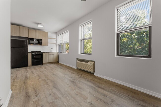 Foto del edificio - 4875 N Magnolia Ave