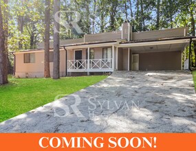 Building Photo - 2085 Swan Ct