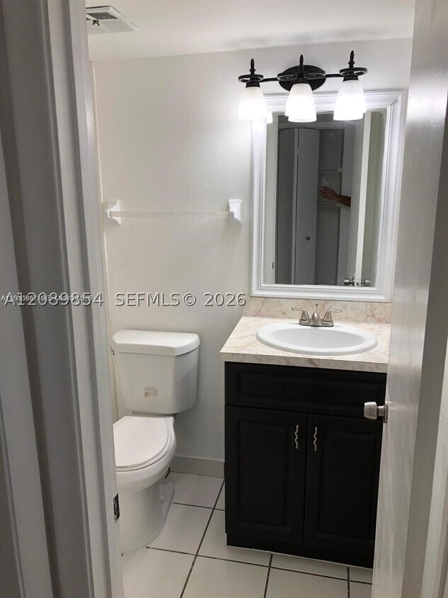 Foto del edificio - 6745 W 26th Dr