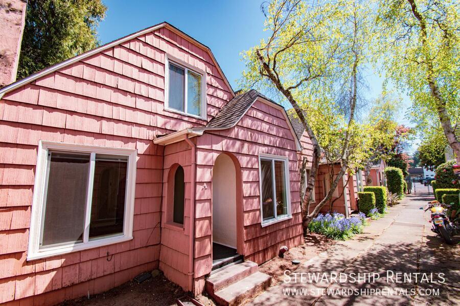 Foto principal - 1376 W 6th Ave