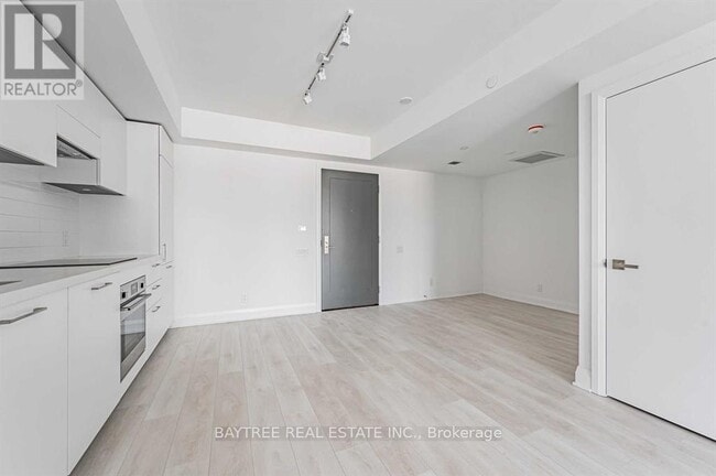 Photo du bâtiment - 33 Frederick Todd Wy