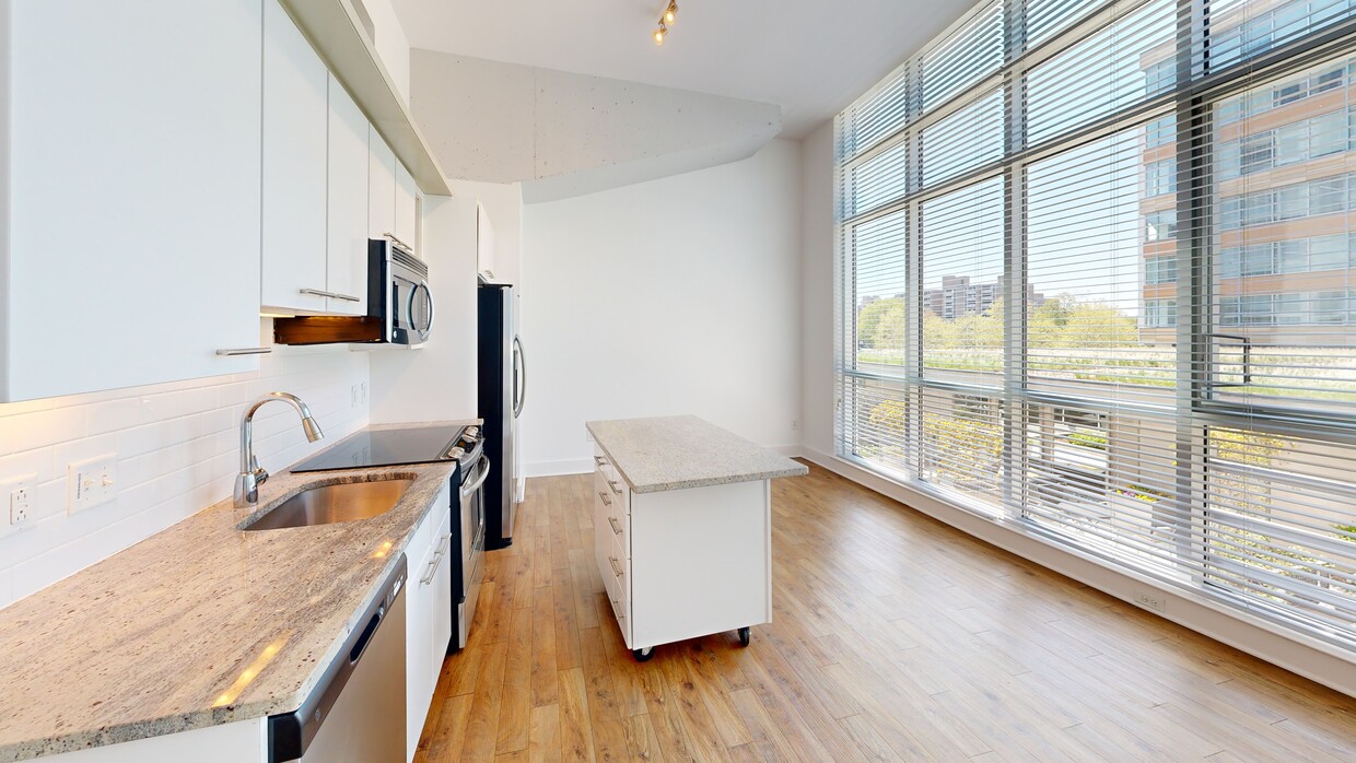 Photo - Leo at Waterfront Apartments