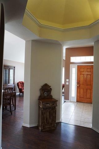 Building Photo - 412 Sonoma Dr