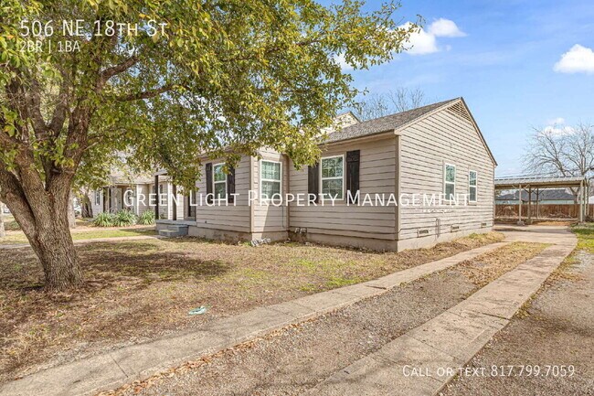 Foto del edificio - 506 NE 18th St