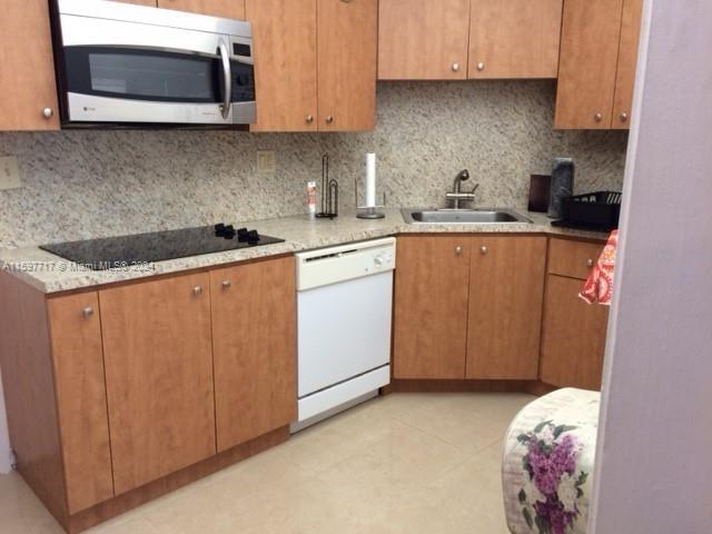 Building Photo - 1408 Brickell Bay Dr