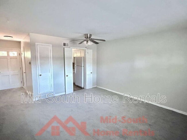 Building Photo - 25 N Idlewild St