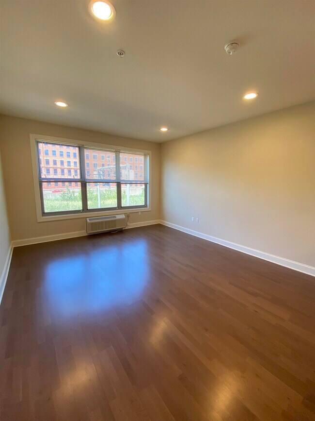 Foto del edificio - 100 Marshall St